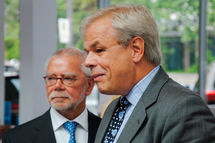 Partner seit 2005: Günter Jacobs und Jens Werner, CEO von Penske Automotive Europe. (Baeuchle)