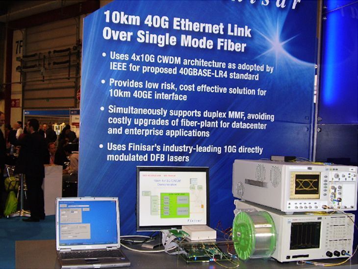 Abbildung 5: Finisar 40GBASE-LR4 auf 10km SMF; Bild: Dr. Franz-Joachim Kauffels (Archiv: Vogel Business Media)