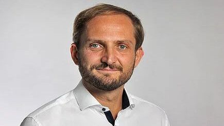 Josef Rottenaicher übernimmt die CFO-Position bei Rosenberger.(Bild:  Rosenberger Hochfrequenztechnik)