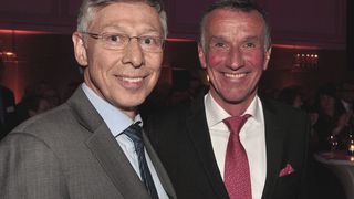 Neujahrsempfang der Kfz-Innung Bremen: Carsten Sieling (Bürgermeister; li.) und Hans-Jörg Koßmann (Obermeister). (Zietz)