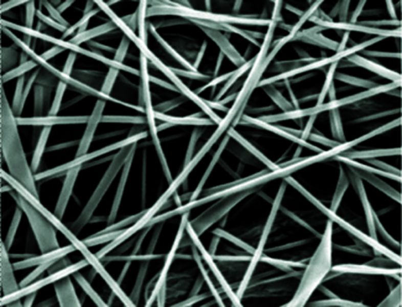 Bild 2: Die Nano-Fasern des neuen Filtermediums sind extrem fein und ermöglichen daher ein großes Hohlvolumen sowie deutlich höhere Filtrationsleistungen. (Archiv: Vogel Business Media)