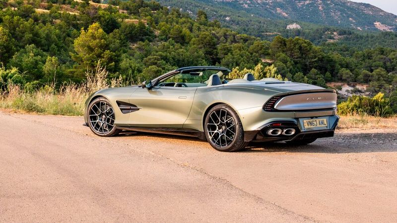 Optisch ist der Volante ein echter „Eyecatcher“. (Bild: Aston Martin)