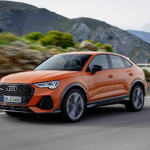 (Audi)