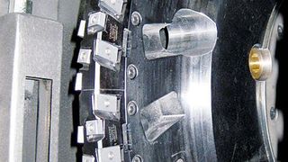 Bild 1: Das Kurbelwellen-Außenfräswerkzeug ist mit Keramikwendeplatten für die Hochgeschwindigkeitsbearbeitung bestückt.  Bild: Ceratizit (Archiv: Vogel Business Media)