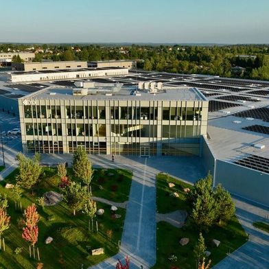 Das PCB-Fertigungswerk, das hoch automatisiert ist. (Bild: TLT Teltonika)