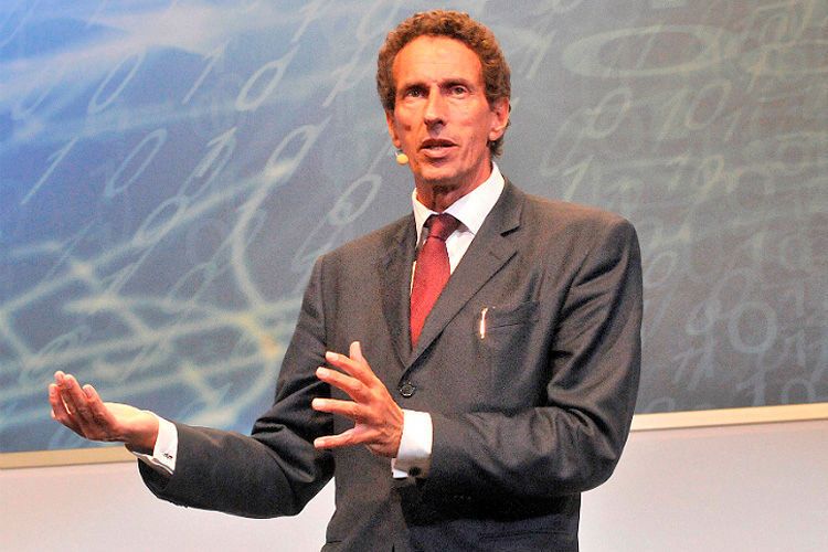 Julian Nida-Rümelin, Staatsminister a.D. und Philosophieprofessor der Ludwigs-Maximilians-Universität:  „Die Zahl der unbesetzten Ausbildungsplätze steigt massiv an. Das ist ein  Warnsignal.“ (Foto: Zietz)