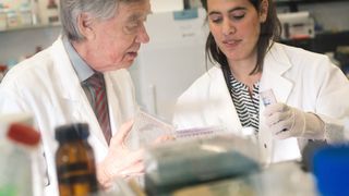 Sie haben erforscht, warum das Herz riechen kann: Nikolina Jovancevic und Hanns Hatt (© RUB, Kramer)