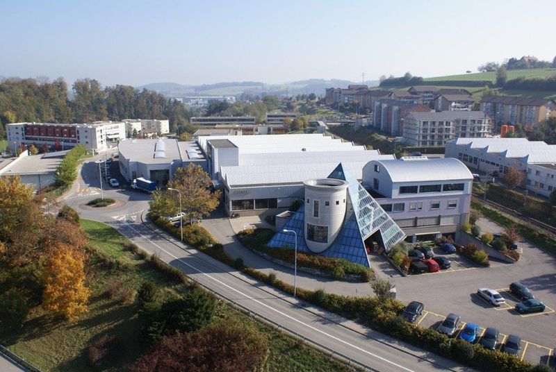 Vue aérienne de la société Artoch Fuchs à Granges-Paccot, près de Fribourg. (Image: Artol Fuchs)
