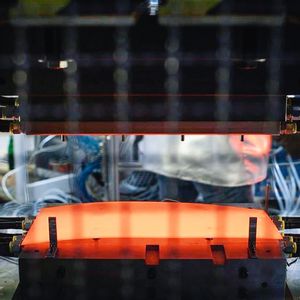 Auch Forschungsinstitute widmen sich der Prozesszeitverkürzung beim Presshärten.(Bild:  IFUM)