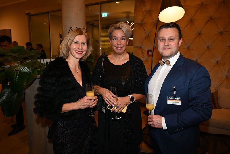 (v. l.) Daniela Schilling (Vogel IT-Akademie), Daniela Oestmann (Westcon) und Christian Gansen (Vertiv) (Bild: Hannes Magerstädt)