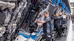 Mercedes-Benz verschiebt eine tarifliche Sonderzahlung an seine Beschäftigten. (Bild: Mercedes-Benz)