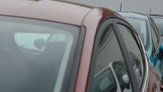 Absatzstau nach dem Corona-Lockdown: Auf Deutschlands größtem Onlinemarktplatz, Mobile.de, haben Händler derzeit so viele Fahrzeuge inseriert wie nie. (Bild: Achter/»kfz-betrieb«)