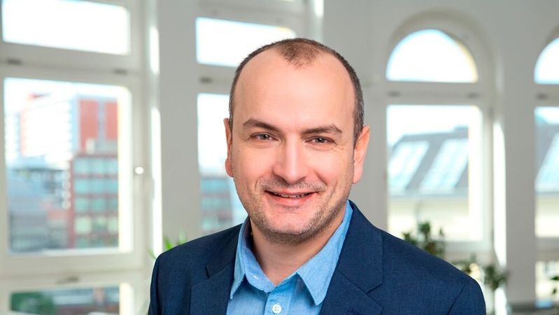 Laut Wire-Geschäftsführer Benjamin Schilz bringe die VS-NfD-Zulassung das Unternehmen dem Ziel digitaler Souveränität einen Schritt näher.(Bild:  Wire)