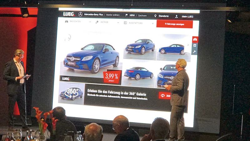 Sehr aufmerksam verfolgten die anwesenden Händlerkollegen die Präsentation der neuen Lueg-Vermarktungsstrategie. (Bild: Michel/»kfz-betrieb«)