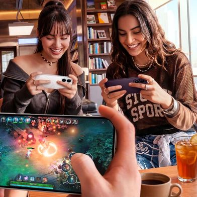 Die Geräte der neuen Reno16-Serie von Oppo sollen dank leistungsfähiger Prozessoren flüssiges Gaming erlauben.  (Bild: Oppo)