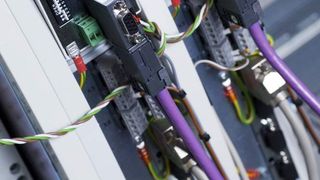 Ganz vorne dabei sein  müssen Kabelhersteller in Deutschland automatisierungstechnisch gesehen. Gleichzeitig gilt es, bei den Buskabeln hohe elektrische Anforderungen zu erfüllen. (Archiv: Vogel Business Media)
