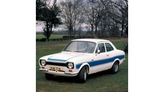 Vor 50 Jahren erschienen die ersten RS-Modelle bei Ford. Ein bekannter Vetreter dieser Gattung war der „Hundeknochen“-Escort. (Ford)