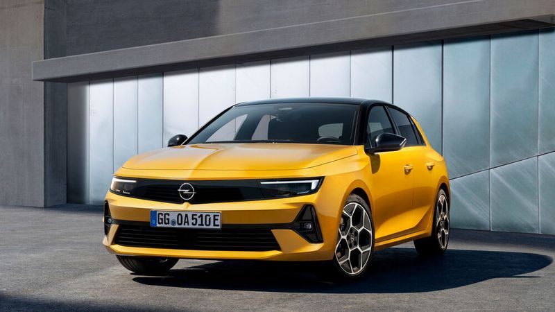 Den größten Sprung verspricht Opel aber beim Antrieb. Denn die weiterentwickelte Plattform erlaubt erstmals den Einsatz eines reinen Elektroantriebs. (Bild:Opel)