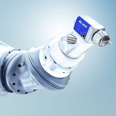 The X6-generation robots from b+m deliver exceptionally high paint quality and are also particularly compact and designed for easy maintenance. (Image:Beckhoff)