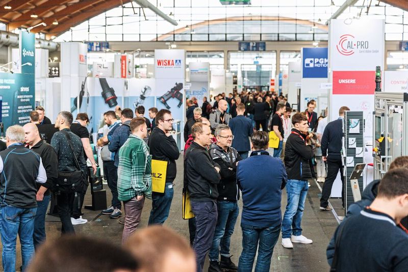 «Uns ist es wichtig, am Puls der Anwender zu sein und die Trendthemen in der Praxis zu verankern. Die all about automation zeigt, was heute bereits möglich ist und wie zukunftweisende Lösungen geplant und umgesetzt werden», so Tanja Waglöhner, Messeleiterin beim Veranstalter Easyfairs. (Bild: Easyfairs)