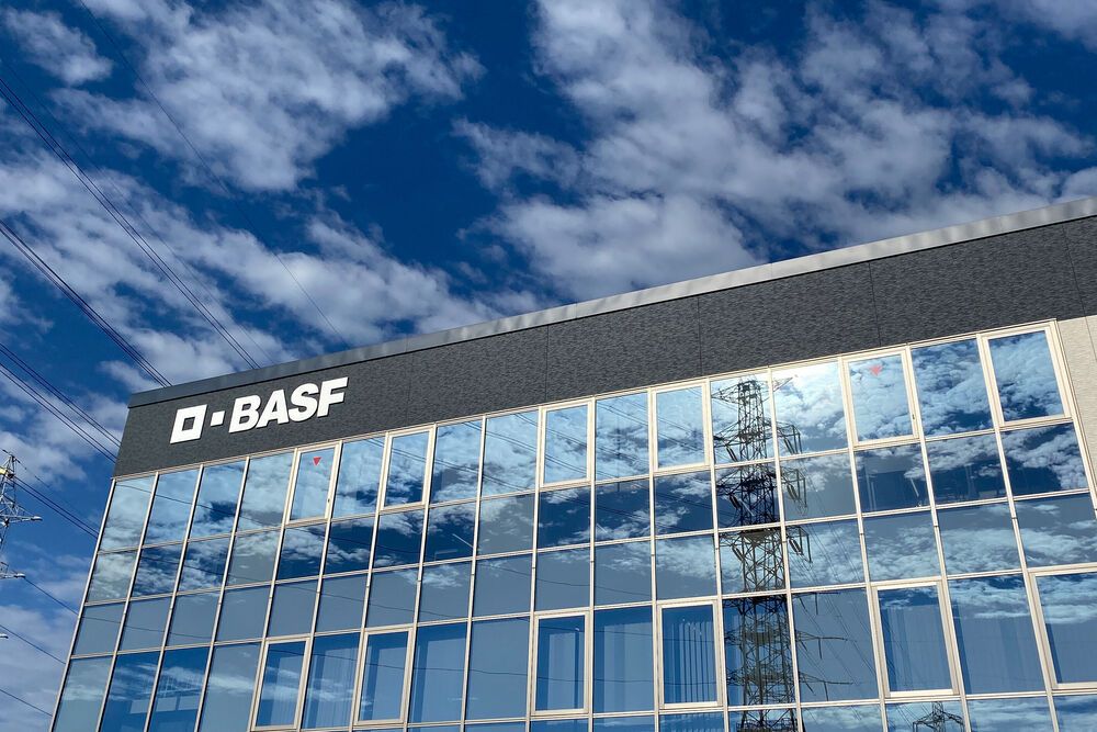 BASF liefert Kathodenmaterial an ToyotaJointVenture