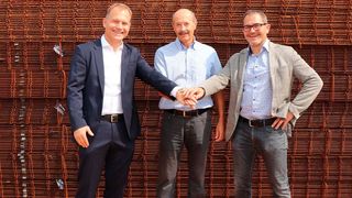 v.l. Heinrich Sülzle (Geschäftsführender Gesellschafter der Sülzle-Gruppe), Carl Heinz Pfeiffer (Geschäftsführer der Carl Pfeiffer GmbH & Co. KG) und Andreas Sülzle (Geschäftsführender Gesellschafter der Sülzle-Gruppe). (Sülzle)