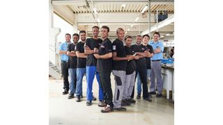 Acht Flüchtlinge absolvierten bisher das FLG-Pilotprojekt, zwei haben inzwischen ihre Ausbildung bei Rittal angetreten. Ziel des Projekts war es auch, die Machbarkeit zu belegen und andere Unternehmen zu motivieren. (Rittal)