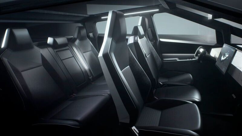 Im Cockpit wird der „Cybertruck“-Prototyp – ähnlich wie das Model 3 – wohl nur einen berührungsempfindlichen Bildschirm in der Mitte haben.  (Tesla)