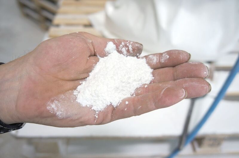 Am Ende der Produktion erhält man reine Cellulose. Bis dahin sind viele Verarbeitungsschritte nötig – teilweise mit hoher Brandgefahr (Fagus Grecon)
