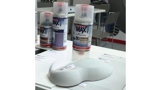 Der 2-K-Spritzspachtel von Spray-Max eignet sich für Oberflächenunebenheiten bis zu 700 Mikrometern. (Foto: Spray Max)