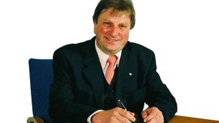 Johann Weber, Vorstandsvorsitzender der Zollner Elektronik AG: „Produktion in Deutschland ist nur aufrechtzuerhalten, wenn man technologisch hoch komplexe Produkte realisiert – das geht nur mit den entsprechenden Facharbeitern, Meistern, Technikern und Ingenieuren.“ (Archiv: Vogel Business Media)