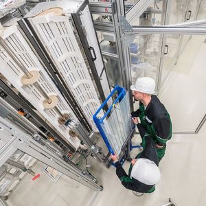 Pilot plants for the chemical conversion and processing of fuels and fuel additives: High-pressure flow tube reactor.