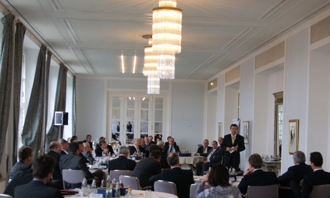 Die Teilnehmer hörten dann den Impulsvortrag 