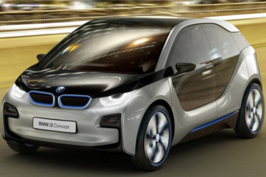 BMW zeigt außerdem erstmals eine Studie seines lang erwarteten Öko-Cityflitzers i3. Das kleine Elektroauto, das wohl 2013 zum Händler rollt... (Archiv: Vogel Business Media)