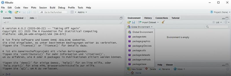 Mit RStudio gelingt der Einstieg in R einfacher als ohne passende IDE. Eine Desktop-Version steht kostenlos zur Verfügung. Mit RStudio gelingt der Einstieg in R einfacher als ohne passende IDE. Eine Desktop-Version steht kostenlos zur Verfügung.
