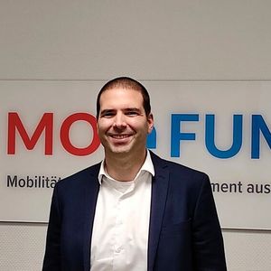 Mofuma-Geschäftsführer Sascha Ranz vermarktet die Onlineunterweisungen auch an andere Autohäuser ...(Bild:  Mofuma)