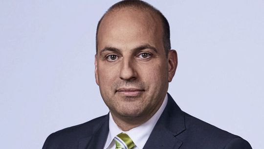 Dr. Constantin Terton ist beim ZDH Ansprechpartner für die Fragen der Mitglieder zu den Folgen der Energiekrise.(Bild:  Fotostudio Charlottenburg – IHK Berlin)