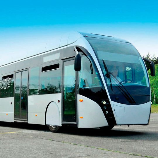 Der Bushersteller Van Hool kann sich über seinen bislang größten Auftrag für sogenannte Trambusse freuen: Ab Juni 2019 sollen 58 Fahrzeuge im norwegischen Trondheim in Betrieb sein.(Bild:  Van Hool)