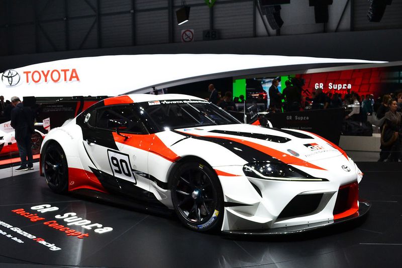 In Genf gibt Toyota mit dem GR Supra Concept einen Ausblick auf die Rennversion seiner wiederbelebten Sportikone Supra. (Bild: Seyerlein / »kfz-betrieb«)