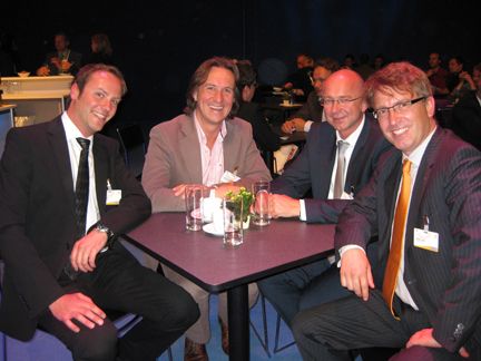 Wiedersehensfreude: Oliver Roth von Prianto (li.) mit Dieter Schumann (Net Integration), Wolfgang Öffner (Symantec) und William Geens (Prianto) (Archiv: Vogel Business Media)