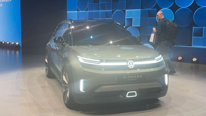 Unter anderem die künftige Nomenklatur und die Studie ID.Cross sorgten für Fragen an Schäfer. (Bild: Grimm – VCG)