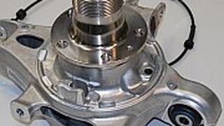 Das „Hub Knuckle Modul“ von SKF vereint Radträger und -lager für La Ferrari. (Foto: SKF)