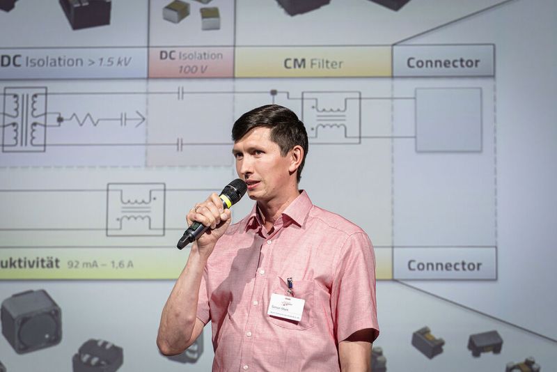 Anwenderkongress Steckverbinder 2023: Tag 1 mit Basisseminaren, Podiumsdiskussion und Posterslam. (Bild: Stefan Bausewein)