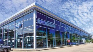 Der Ford-Store von Hugo Pfohe in Hamburg-Fuhlsbüttel (Bild: Hugo Pfohe)