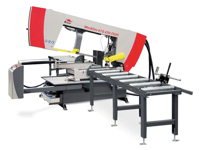Die halbautomatische Bandsäge Workline 610.450 DGH ermöglicht laut Bomar einseitige Gehrungsbereiche und Trennung von Material bis zu einem Durchmesser von 450 mm. Zu sehen auf der Intec 2017 in Leipzig. (Bomar)