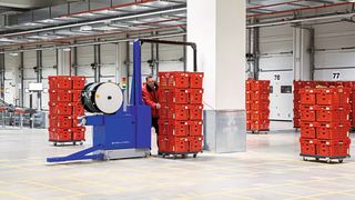 Die „EVOLUTION SoniXs MS-6 KR-ZV“ ist eine schlanke Lösung für leichte Produkte auf Paletten, Dollys und Gitterboxen. (Bild: Mosca)