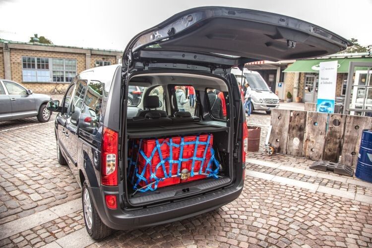 Lieferbar für alle Modelle ist außerdem eine Kombination aus der Geschwindigkeitsregelung (Tempomat) sowie einem einstellbaren Geschwindigkeitsbegrenzer (Limiter). (Foto: Suffner)