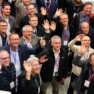 Giute Stimmung beim neu gegründeten Arbeitskreis Werkzeugbauleiter-Treff im frisch eingeweihten Institut für Werkzeug-, Modell- und Formenbau(Bild:  Maschinenmarkt/rw)