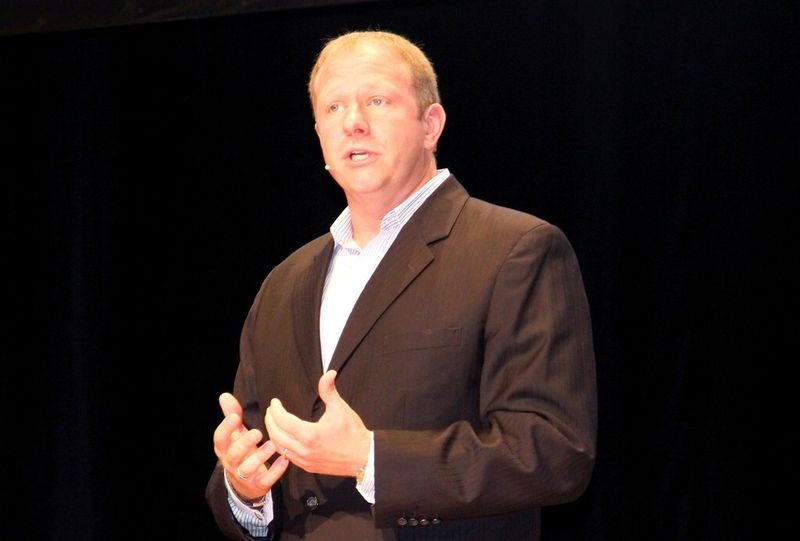 Michael Campbell, Executive Vice President, CAD Segment, gibt bereits einen Ausblick auf Creo 3.0: alle gängigen CAD-Formate werden in Creo direkt nutzbar sein (ohne gesonderten Import), zudem wird es Verbesserungen in der Zusammenarbeit mit 3D-Druckern geben. (Bild: Michel)