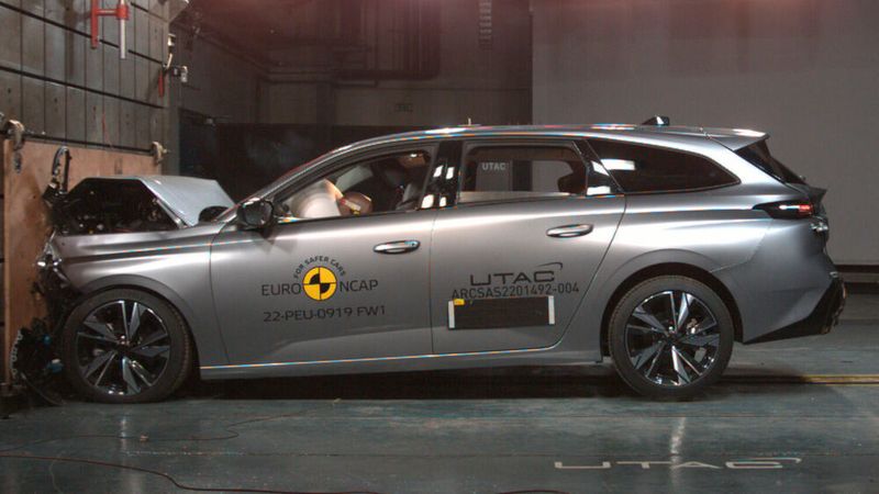 Der Peugeot 408, basierend auf dem 308, wurde mit vier Sternen ausgezeichnet. (Bild: Euro NCAP)